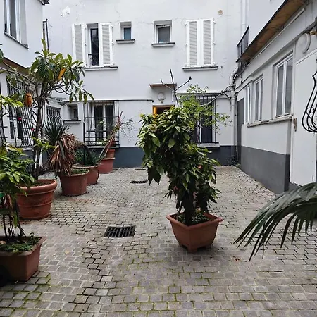 Calme Montmartre Apartmán *
