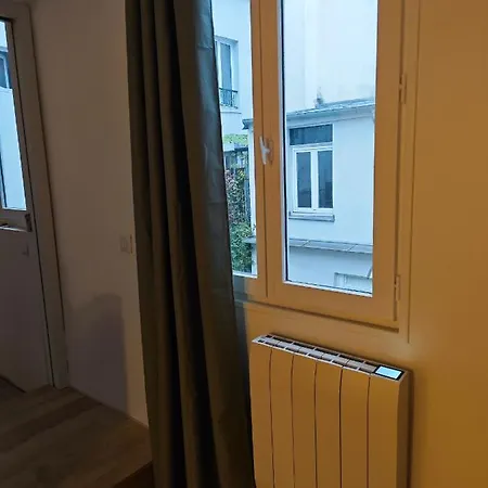 Calme Montmartre דירה
